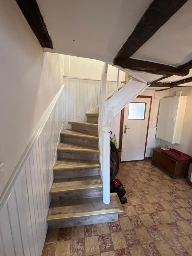 Villa 300 Jahre altes renoviertes Fachwerkhaus Peterslahr Exterior foto